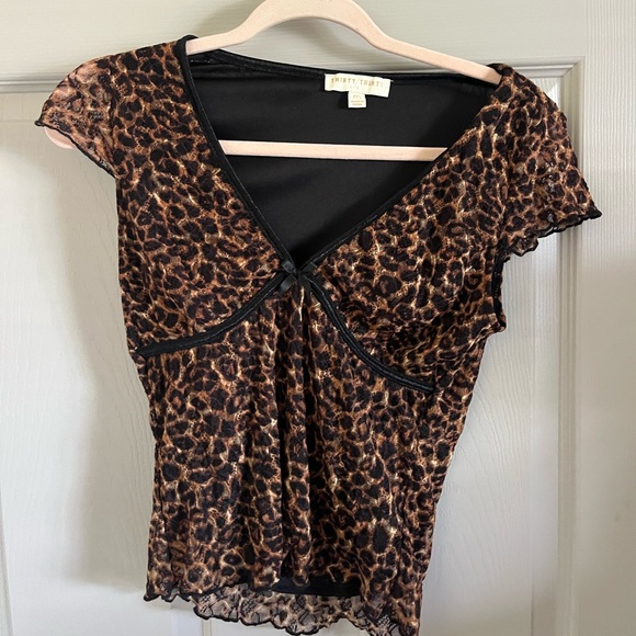 Thirty Thirty Tops - Leopard-Print V-Neck Top in Brown and Black